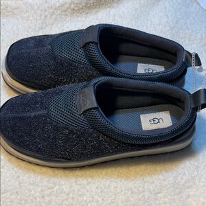 UGG men Dark Gray Slip-On Slippers size 10